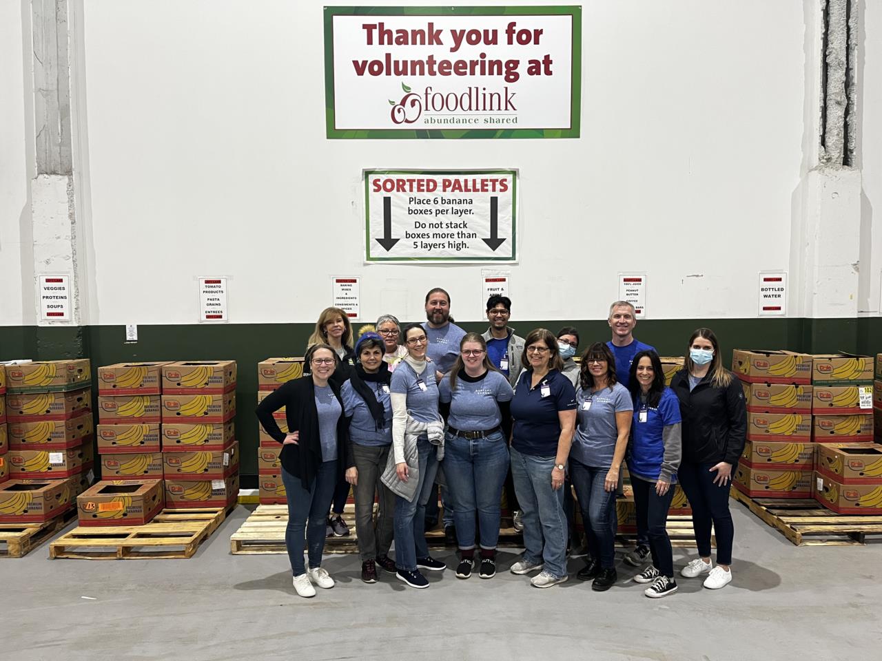The Rochester Diversity Leadership Team completed its Community Day with Foodlink.  Foodlink is a Rochester-based not-for-profit dedicated to ending hunger and building healthier communities by addressing both the symptoms and root causes of food insecurity. 